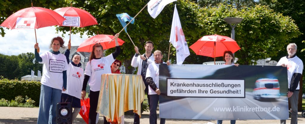 Im September berät der Gesundheitsausschuss des Bundestages über das wichtigste Gesetz zur Krankenhausreform. Im Oktober soll es verabschiedet werden. Die Folgen der Reform sind verheerend, deswegen rufen wir für den 25. September zum Protest auf!